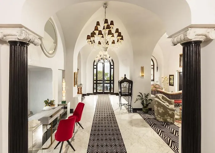 ホテル プンタ トラガーラ 5*