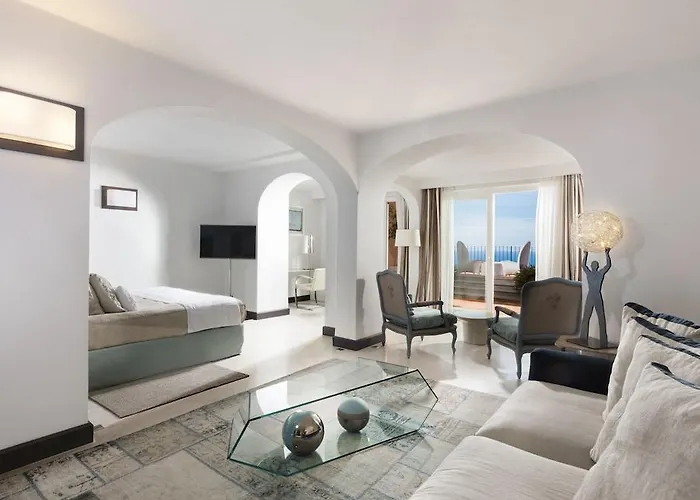 ホテル プンタ トラガーラ