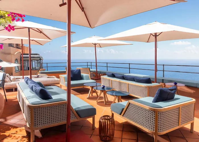 プンタ トラガーラ カプリ