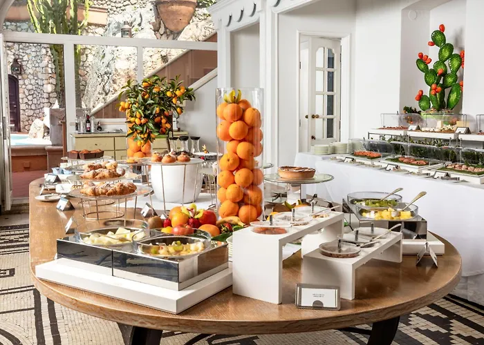 プンタ トラガーラ ホテル カプリ