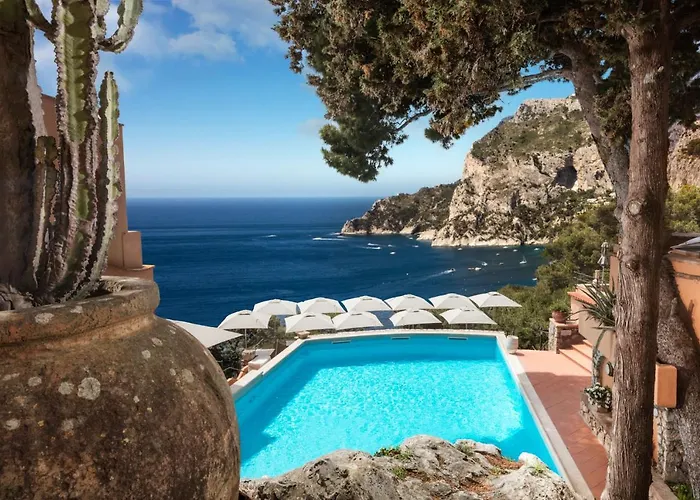 プンタ トラガーラ ホテル 5*