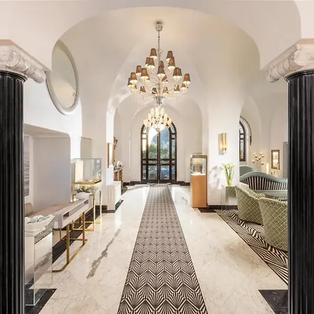 朋塔特拉嘉拉酒店 卡普里