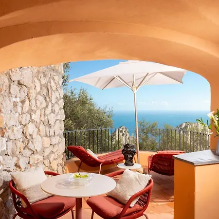 Punta Tragara 5*